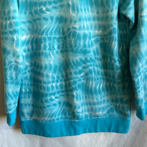 Lands’ End Serious Sweats aqua/white tie-dye sweatshirt, size XS (2–4) - Picture 3 of 7